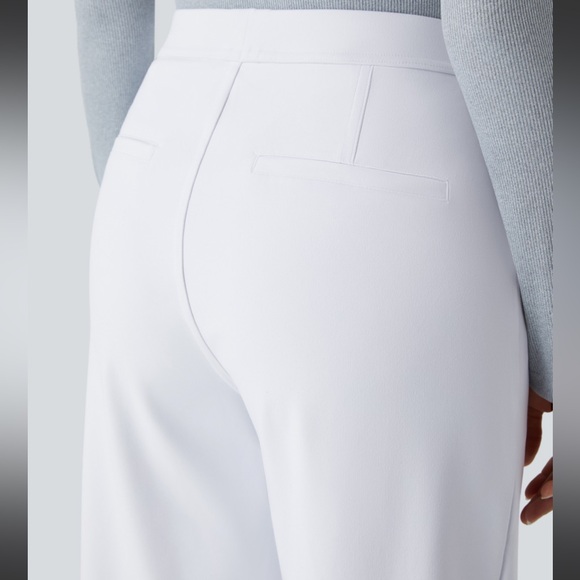 Halara High Waisted Side Pocket Straight Leg Work
Pants (White) NWT - Picture 5 of 12